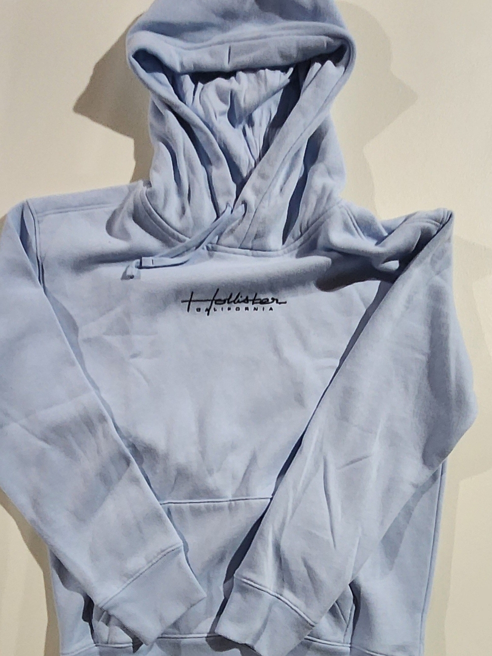 Hollister Men's Light Blue Hoodie Sweatshirt Size Small